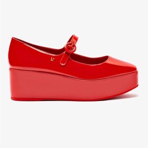 NEW IN BOX - Larroudé red patent leather platform Mary Jane shoes